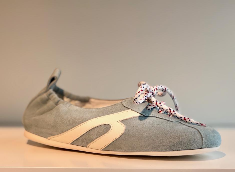 Sneakerina